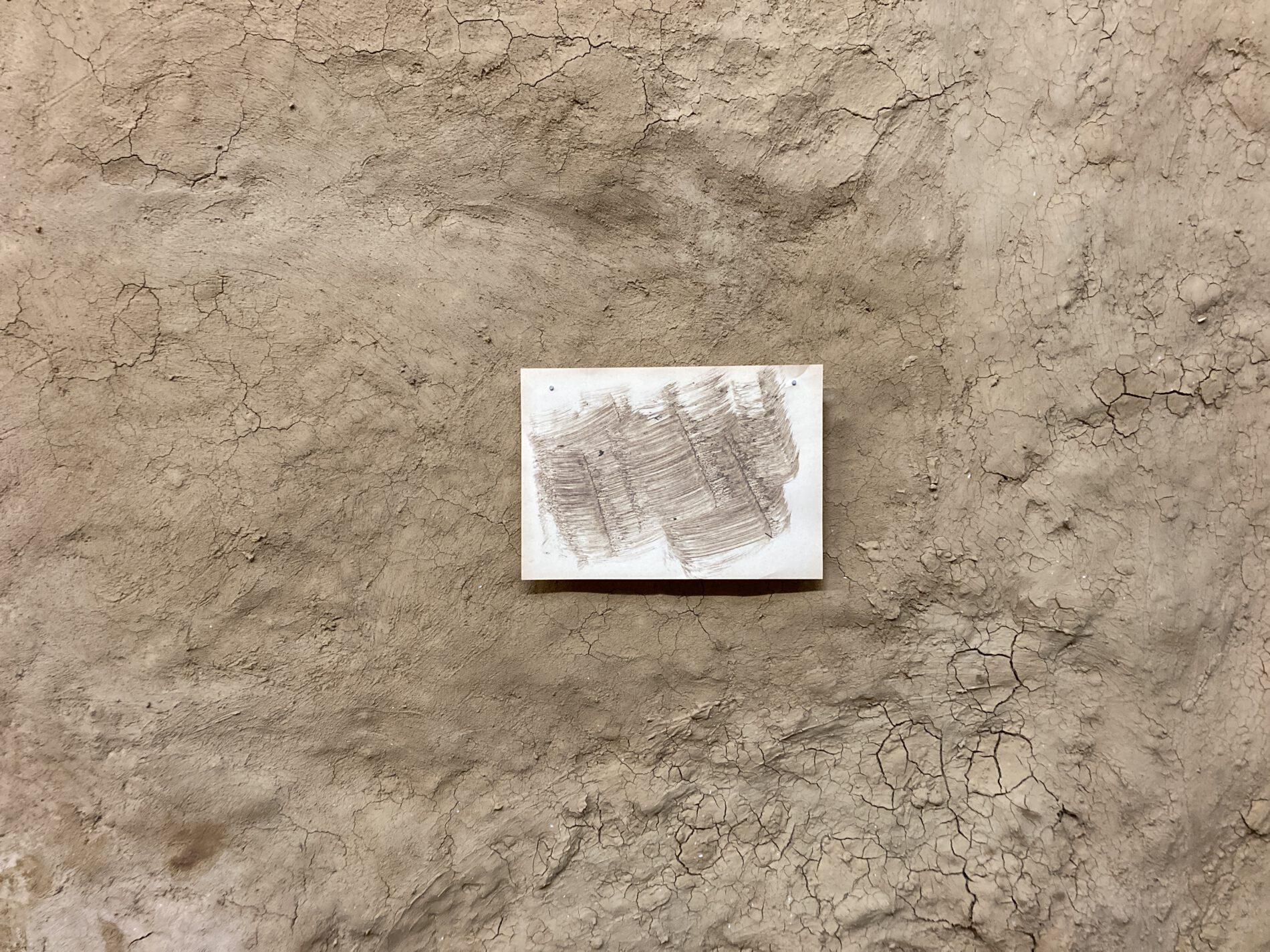 Erde und Gestein auf Papier