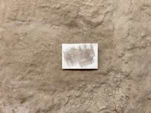 Erde und Gestein auf Papier